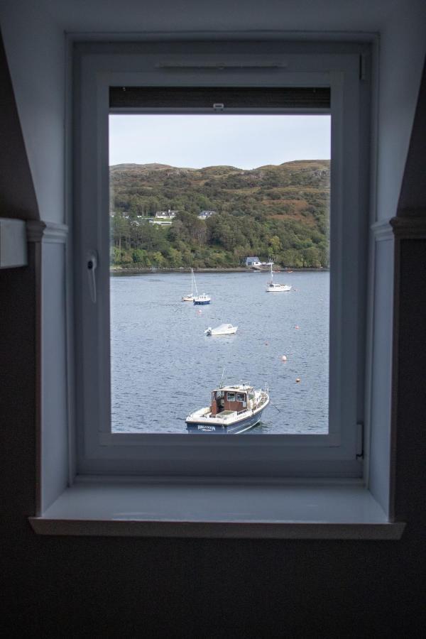 The Pink House Hotel Portree Bagian luar foto